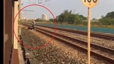 Photo of 女子倒地翻滚 男子劝不动 情侣吵架闯铁轨致4列车误点