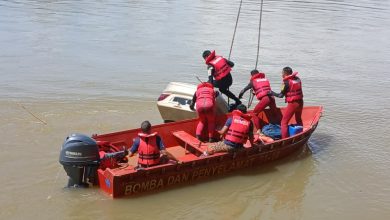 Photo of 遗体在车里 男子连车冲下河身亡