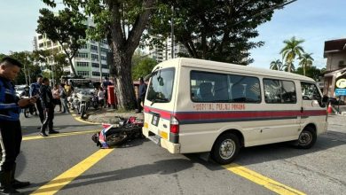 Photo of 摩多撞救护车 骑士受伤入院