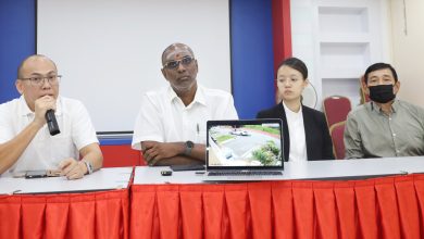 Photo of “宝马撞死女小贩”案两年审讯 被告无罪释放 家属震惊失望