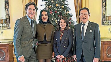 Photo of 凯蒂佩里 陪男友与日本前首相聚餐