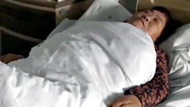 Photo of 体验按摩床后全身发麻 老妇直呼后悔不已！