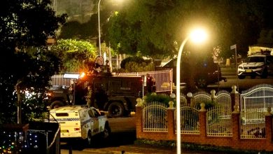 Photo of 悉尼枪击案〡其中一名枪手身分曝光 警包围整个街区搜查