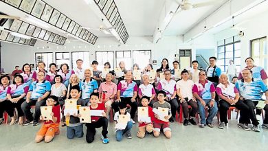 Photo of 槟济阳堂辛柯蔡宗祠 4320奖励金颁38宗亲子女