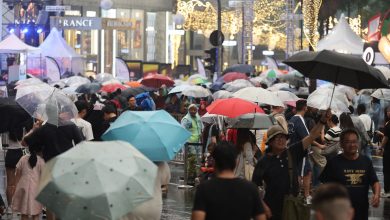 Photo of 武吉免登一度下雨无阻心情 民众兴奋等待跨年