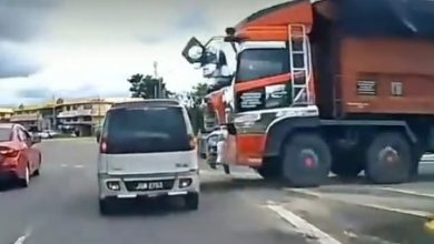 Photo of 罗里直冲环岛 猛撞2轿车