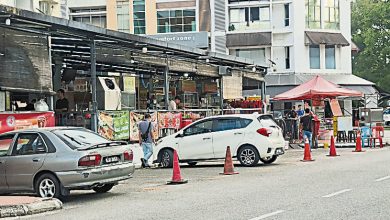 Photo of 茶餐室4pm就霸车位 居民斥占用公共资源