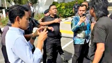 Photo of 国会前集会者与警摩擦 警方吁勿妄自揣测
