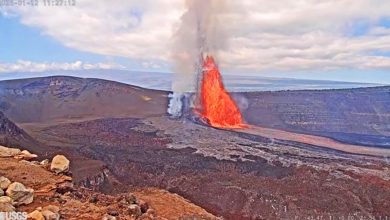 Photo of 夏威夷基拉韦厄火山喷发 熔岩奔流景象壮观