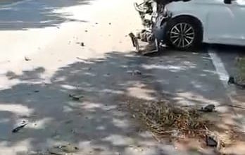 Photo of 摩多越线对撞轿车 骑士遭抛飞10米惨死