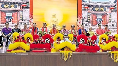 Photo of 【槟城敬乐健身社新狮点睛开光礼】李伟翔赞助2舞狮锣鼓 助敬乐狮团再创高峰