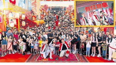 Photo of Steady Gang新春见面会唱《有红包拿》