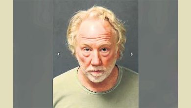 Photo of 艾美奖男星涉性侵男童 遭警方通缉狼狈自首