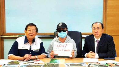 Photo of 为救“情郎”惹债上身 阿窿抛鸡头吓坏母亲