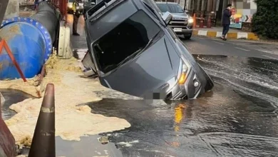 Photo of 曼谷拉玛二路再现塌陷皮卡车坠坑 阿努廷称将采取行政手段追责
