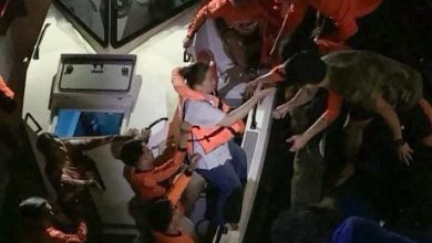 Photo of 【菲渡轮沉没】海面平静船体却倾斜 船员急唤醒乘客穿救生衣