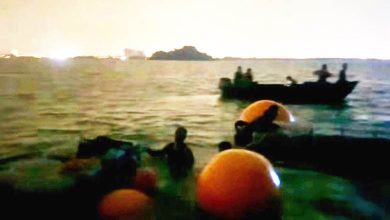 Photo of 海军直升机迫降海域 4人获救送院