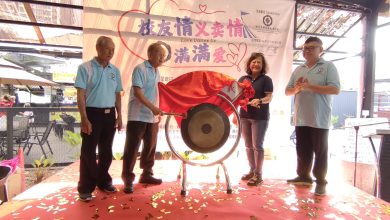Photo of 槟华校校友会联会义卖 筹获5万年度活动经费 