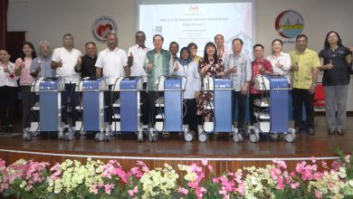 Photo of 13台先进理疗仪移交槟城医院 林冠英: 已向首相推荐扩至全马