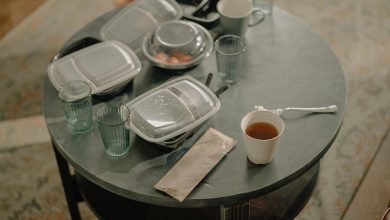 Photo of 付费“优先配送”却等近8小时 女子跨年夜外卖迟到一家被迫吃快熟面