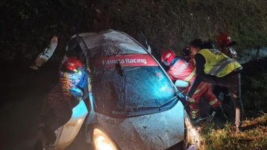 Photo of 一家五口出游车坠沟 4人获救司机受困