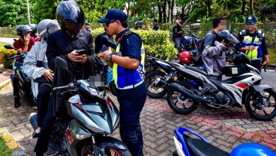 Photo of 骑士称吸大麻解压 路检逆行坠沟被捕