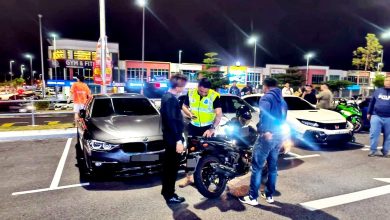 Photo of 改装飙车深夜扰民 警开54罚单扣3摩多