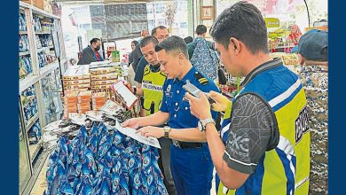 Photo of 关丹取缔违规商家 年柑行动开23罚单
