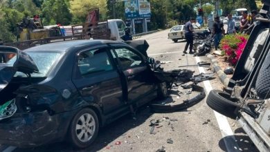 Photo of 行车记录仪曝光 轿车失控撞1车2摩多 酿1死惨剧