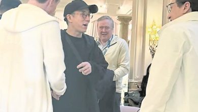 Photo of 房祖名低调会成龙 无名指戒指惹揣测
