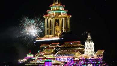 Photo of 极乐寺新春万佛光明灯今晚亮灯    万盏光明灯照亮夜空象征新年到