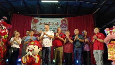 Photo of 黄佳祯送“开工大红包” 吉南加拉岸华社获2.4万拨款