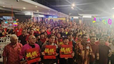 Photo of 电影《妈妈又要嫁》槟城宣传 陈山聪林盛斌誓言票房破千万 承诺穿女装谢票