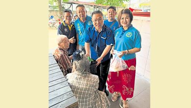 Photo of 【北海忠济爷灵坛尾牙布施】陈诠峰:重要传统民俗 做牙凝聚社区提振经济