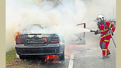 Photo of 霹1天3轿车起火 无人命伤亡