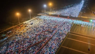 Photo of 春运20天50.8亿人次 半夜上路却陷车龙