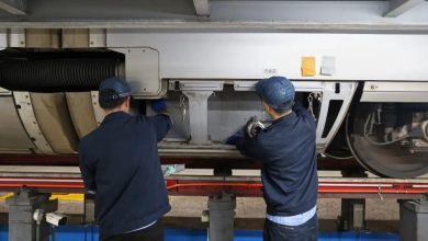 Photo of 50克金手链冲进火车厕 机械师徒手寻回