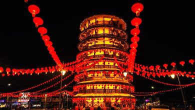 Photo of 3千灯笼高高挂  安顺斜塔亮灯至元宵