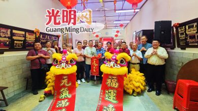 Photo of 【帝君胡公司新春大团拜】财神帽被偷 照样上阵 财神爷一样受欢迎