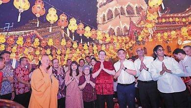 Photo of 极乐寺万灯迎新春 槟拨20万充活动基金