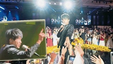 Photo of 光良握手粉丝掉戒指 被高声提醒一脸尴尬
