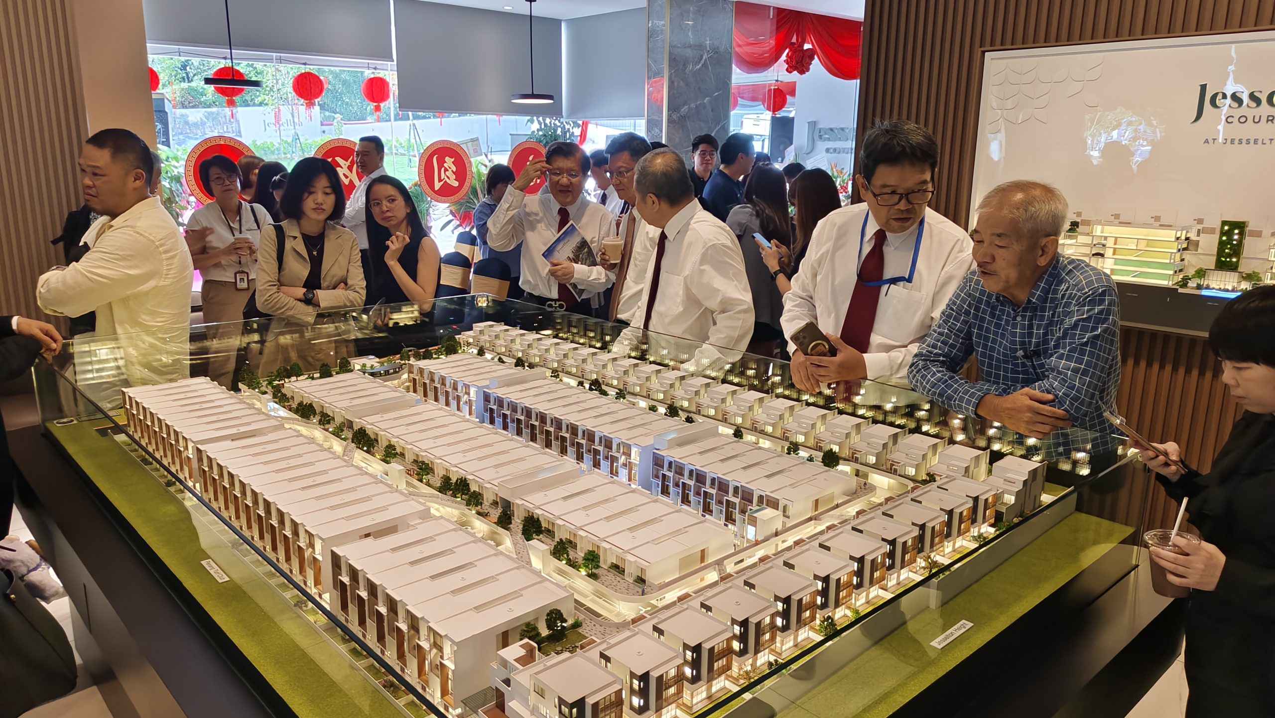 Jesselton Courtyard模型屋获得各界买家的热烈欢迎,成为檳城最受关注的住宅开发项目。