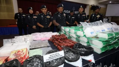 Photo of 5黑帮男女落网 起890万毒品
