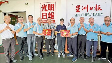 Photo of 【槟华校校友会联合会向《光明》《星洲》贺早年】谢岷潗：报导提升华团曝光率 华文报助社团发展