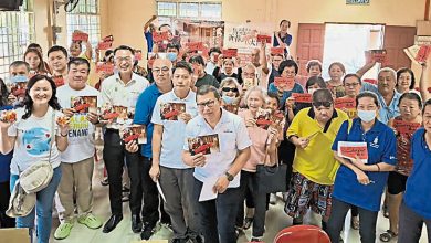 Photo of 李凯伦：系列关怀行动 陪马章武莫人过好年
