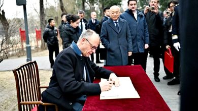 Photo of 访北京故宫留德文诗句  默茨：誓与中国对话合作