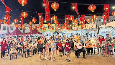 Photo of 【玛琳美食镇新春亮灯暨年货城推介礼】马上行动庆丰年明登场 嘉年华义剪 年货促销30%