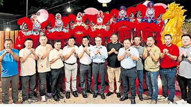 Photo of 陈人彬 王美莲门户开放 宾客盈门新春味浓