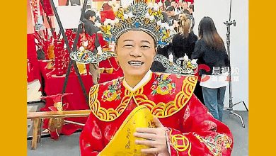 Photo of 欧阳震华送祝福 身材暴瘦引热议