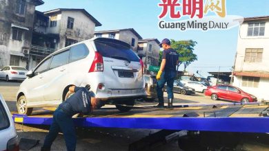 Photo of 废弃车停路边严重 接投诉3天后拖走罚700